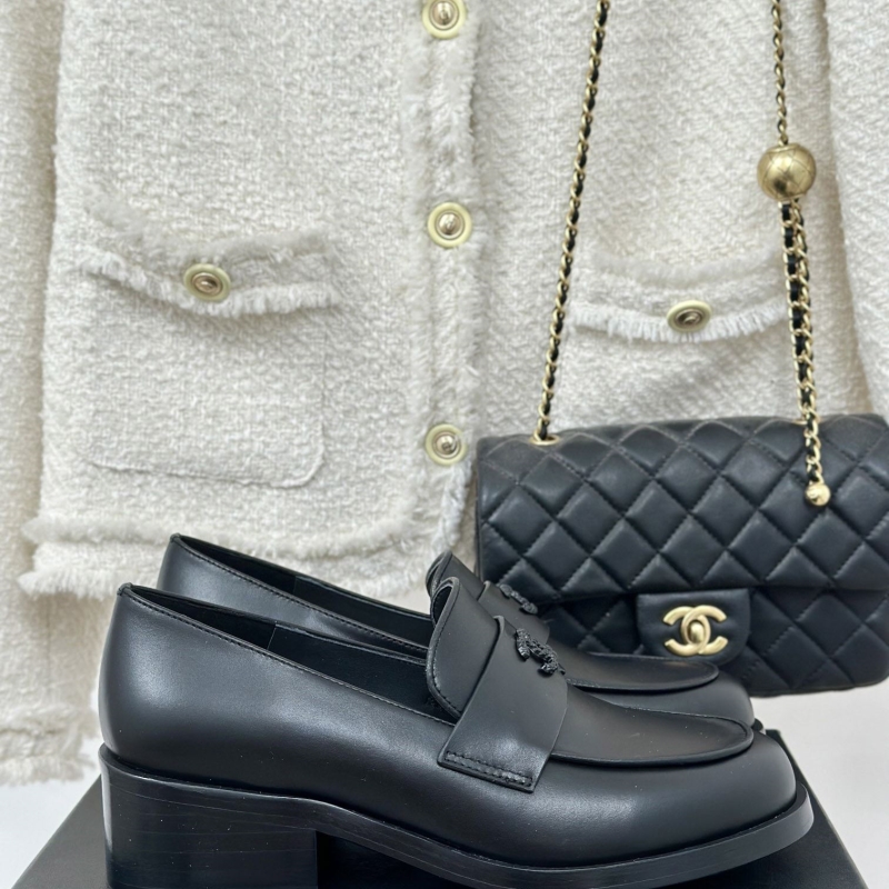 Ch*el high heels